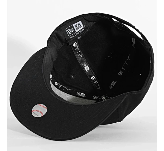 Kšiltovka Chicago Sox model 21813328 černá sportovní - New Era Kšiltovka Chicago Sox model 21813328 černá sportovní - New Era