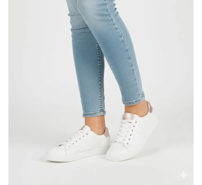 W model 20773180 Bílé nízké tenisky - Big Star