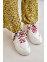 Dámské Tenisky Na Platformě S Dekorativním Šněrováním Bílé model 21667752 - Boto Dámské Tenisky Na Platformě S Dekorativním Šněrováním Bílé model 21667752 - Boto