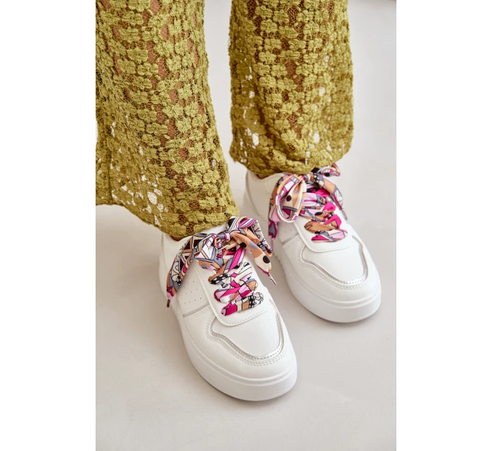 Dámské Tenisky Na Platformě S Dekorativním Šněrováním Bílé model 21667752 - Boto Dámské Tenisky Na Platformě S Dekorativním Šněrováním Bílé model 21667752 - Boto