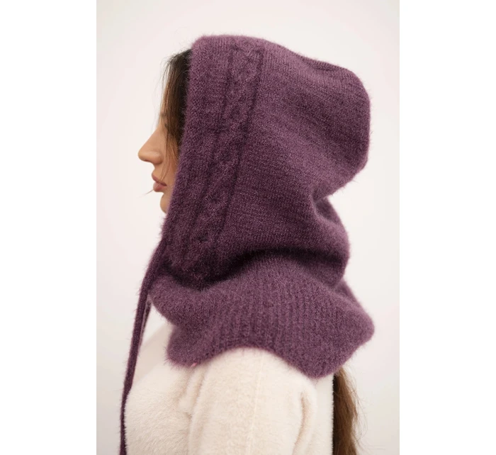 Dámská čepice s kapucí a pleteným vzorem tmavě fialová