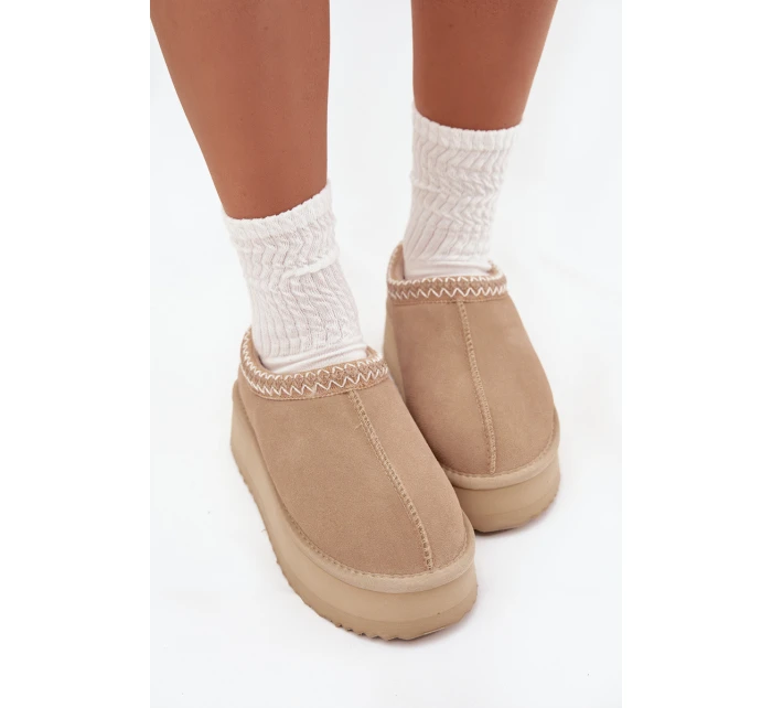 Nízké semišové zimní boty dámské s výšivkou na platformě Vinceza 97960 béžové