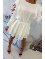 Šaty se svislými volány ecru Šaty se svislými volány ecru