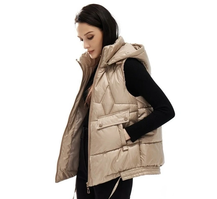 Dámská krátká bunda bez rukávů s odepínací kapucí Goodlookin béžová (B8258-12) Dámská krátká bunda bez rukávů s odepínací kapucí Goodlookin béžová (B8258-12)