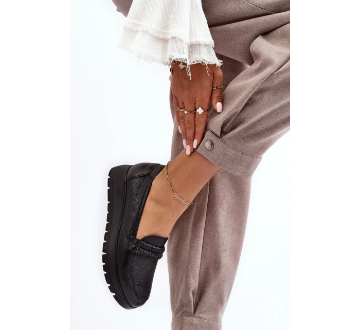 Kožené polobotky s se zdobením černé Lemar model 21635991 - Boto