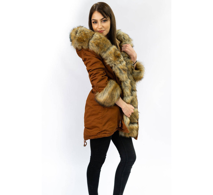 Bavlněná dámská zimní bunda parka v karamelové barvě s kožešinovou podšívkou (xw793x)