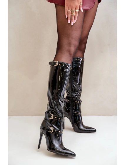 Lakované kozačky na jehlovém podpatku s přezkami černé model 21679210 - Boto