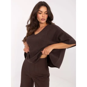 Sweter IT SW model 21302590 ciemny brązowy - FPrice Sweter IT SW model 21302590 ciemny brązowy - FPrice