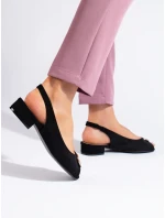 Klasické dámské černé sandály na plochém podpatku Klasické dámské černé sandály na plochém podpatku