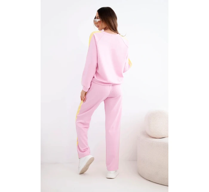 Dámská tepláková souprava Masełko s lampasy a volnou mikinou cukrově růžová