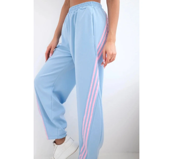 Dámské máslové kalhoty z viskózy s lampasem modré Dámské máslové kalhoty z viskózy s lampasem modré