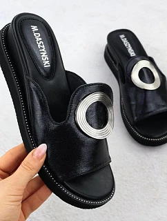 Dámské žabky na nízkém podpatku černé M.Daszynski