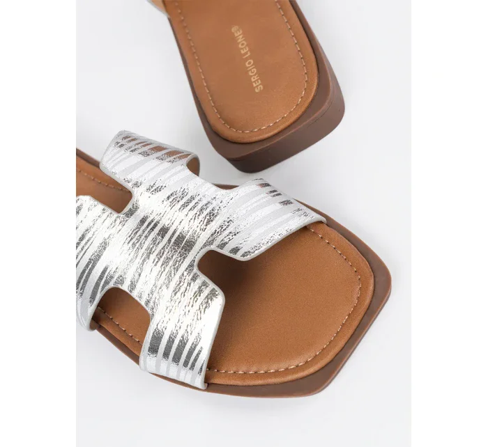 Trendy stříbrné  nazouváky dámské na plochém podpatku