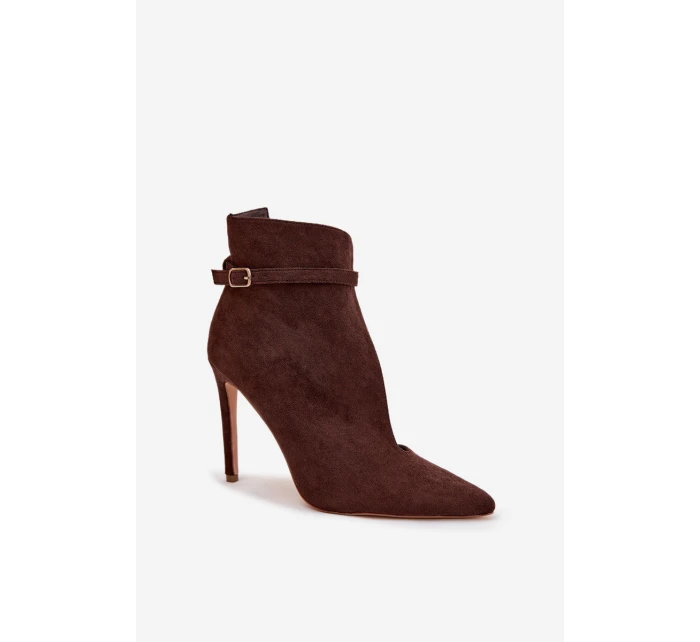 Dámské kotníkové boty na jehlovém podpatku z eko semiše Amalundi – čokoládové Dámské kotníkové boty na jehlovém podpatku z eko semiše Amalundi – čokoládové