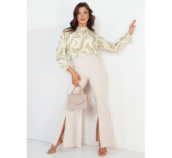 Dámská plisovaná halenka béžová Dstreet model 21972938 - FashionStreet Dámská plisovaná halenka béžová Dstreet model 21972938 - FashionStreet