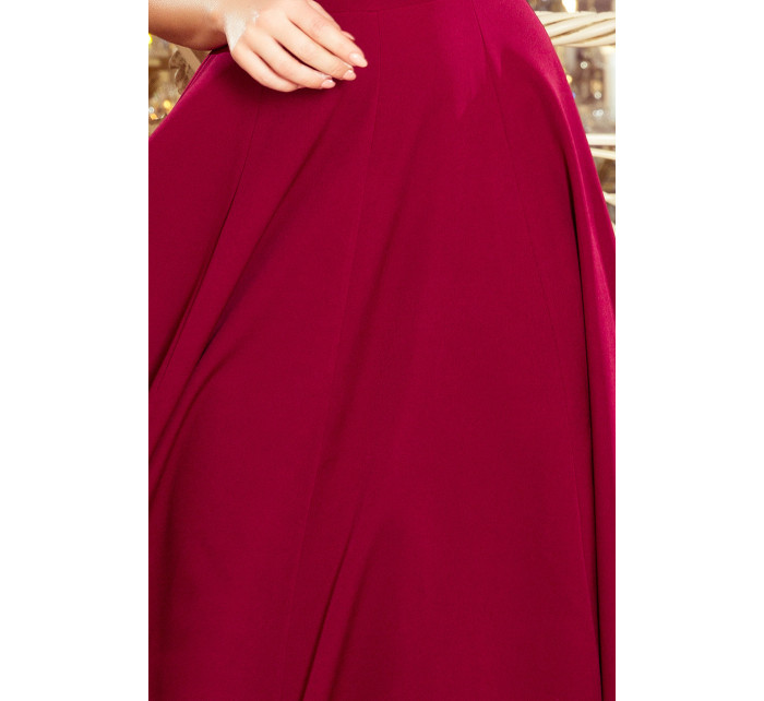 Dlouhé dámské šaty v bordó barvě s dekoltem model 7470385 - numoco