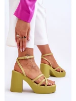 Módní sandály na vysokém podpatku s pásky model 21620468 - Boto Módní sandály na vysokém podpatku s pásky model 21620468 - Boto