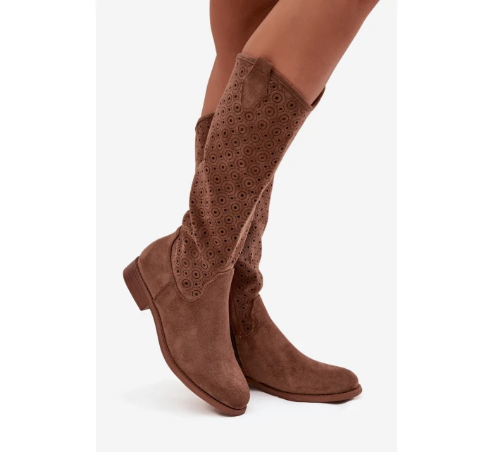 Dámské kozačky na plochém podpatku s prolamovaným vzorem S.Barski  – hnědé