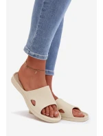 Klasické dámské béžové pantofle model 21997768 - Boto Klasické dámské béžové pantofle model 21997768 - Boto