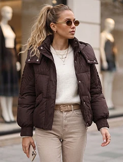 Kurtka damska zimowa pikowana z kapturem brązowa model 22383568 - FashionStreet