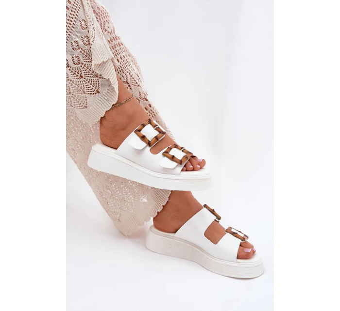 Eko Kožené Sandály Dámské Na Platformě S Přezkami Bílé model 21699634 - Boto Eko Kožené Sandály Dámské Na Platformě S Přezkami Bílé model 21699634 - Boto