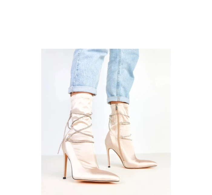 Boty na podpatku  model 217942 Solea