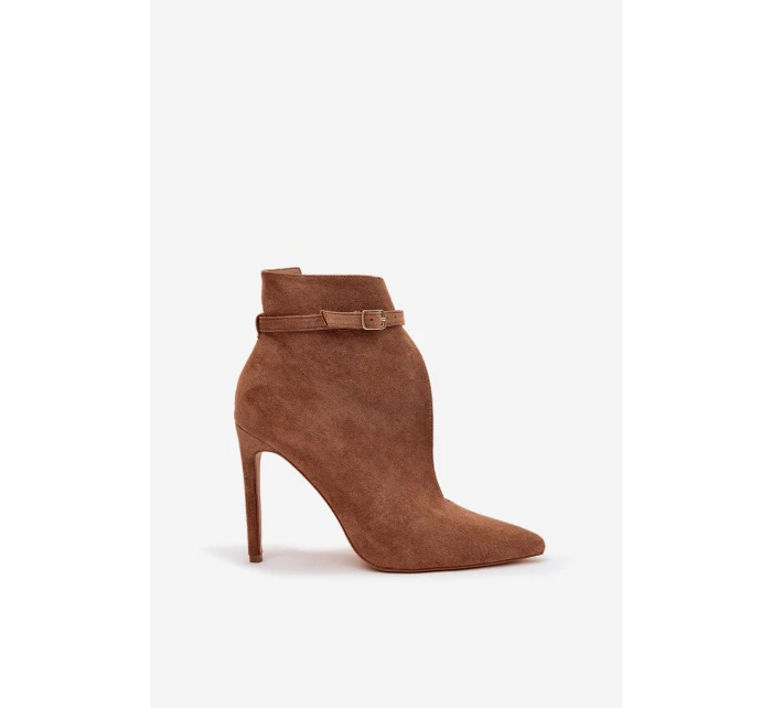 Dámské kotníkové boty na jehlovém podpatku z eko semiše Amalundi – tmavě béžové Dámské kotníkové boty na jehlovém podpatku z eko semiše Amalundi – tmavě béžové