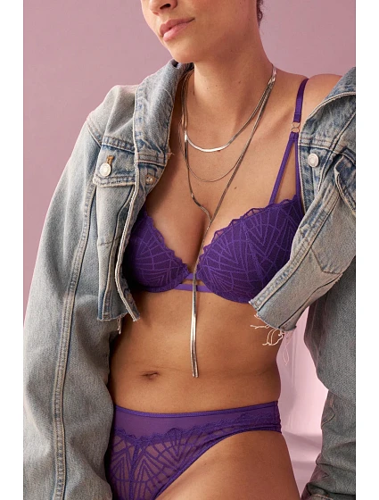 model 22047806 Night in Vegas Brazilian PURPLE  PURPLE - Triumph