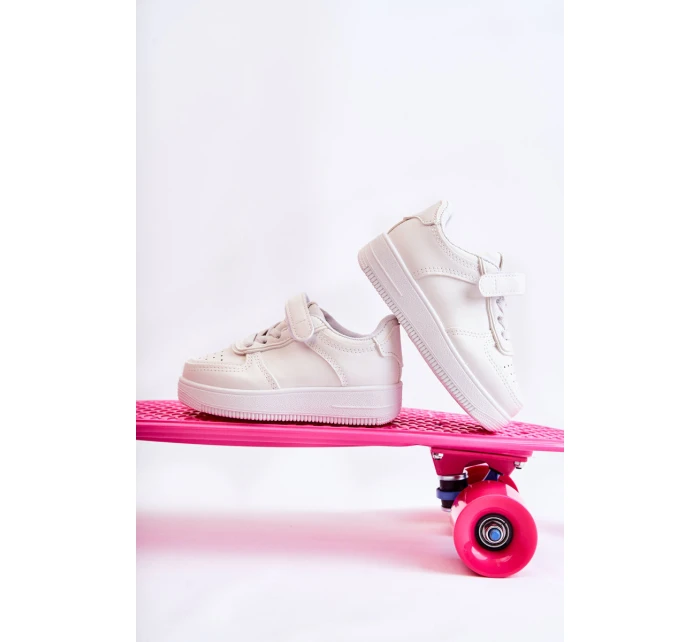 Dětská sportovní obuv na suchý zip White model 21587139 - Boto Dětská sportovní obuv na suchý zip White model 21587139 - Boto