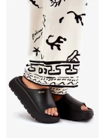 Dámské pěnové pantofle na platformě Big Star – černé Dámské pěnové pantofle na platformě Big Star – černé