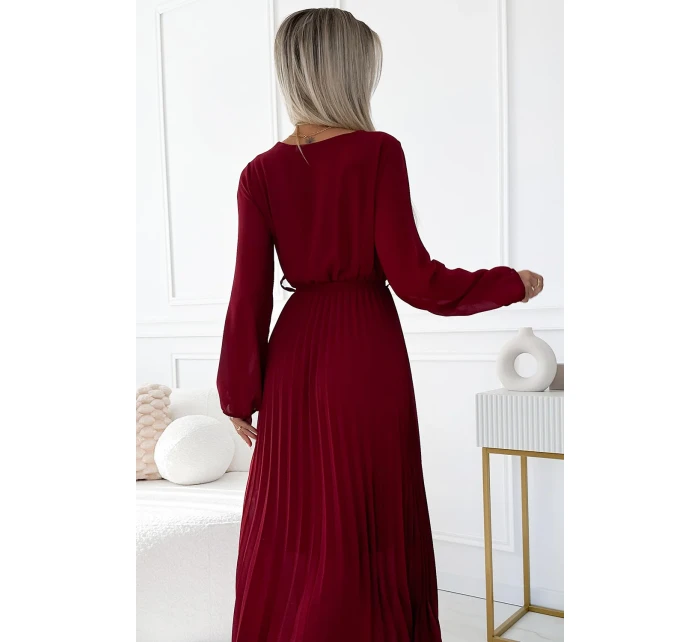 Dámské plisované šifonové šaty ve vínové barvě s výstřihem, dlouhými rukávy a páskem pro zavazování model 21310318 - numoco basic