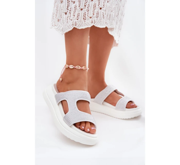 Zdobené Dámské Pantofle Na Platformě Bílé model 21699284 - Boto Zdobené Dámské Pantofle Na Platformě Bílé model 21699284 - Boto