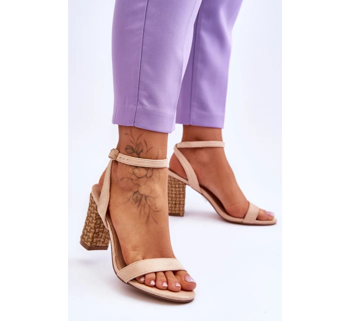 Semišové Sandály Na Podpatku Béžové model 21618618 - Boto Semišové Sandály Na Podpatku Béžové model 21618618 - Boto