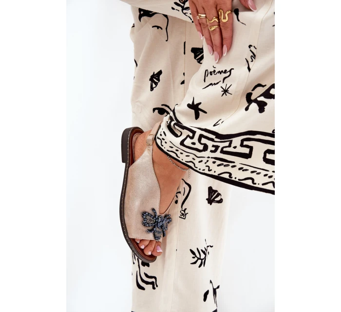 Lesklé dámské sandály s ozdobou ploché růžové zlato Russona Lesklé dámské sandály s ozdobou ploché růžové zlato Russona