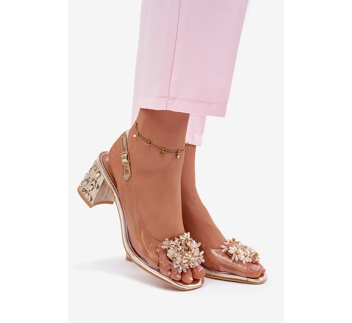 Průhledné sandály na podpatku s krystaly model 22102733 Zlaté - VINCEZA Průhledné sandály na podpatku s krystaly model 22102733 Zlaté - VINCEZA