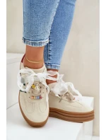 Sneakersy Damskie Z Przypinkami Beżowe Jariana Sneakersy Damskie Z Przypinkami Beżowe Jariana