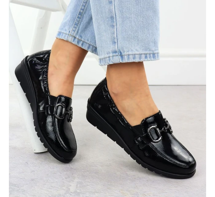 Dámské polobotky z lakované kůže na platformovém podpatku černé Rieker L5352-00