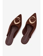 Dámské pantofle s ozdobným zlatým detailem Čokoládové model 21918957 - Boto