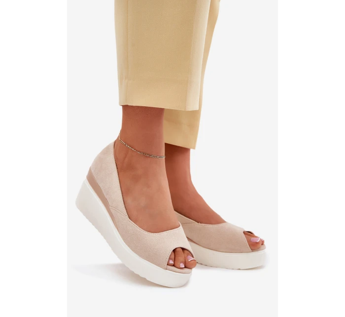Dámské Sandály Na Klínu Z Eko Semiše Světle Béžové Velira