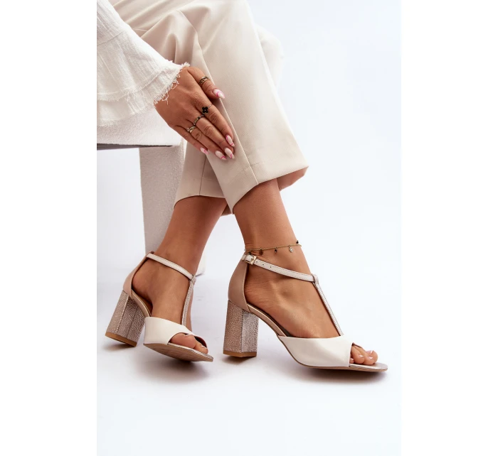 Kožené sandály na podpatku Laura Messi 2759 béžové Kožené sandály na podpatku Laura Messi 2759 béžové