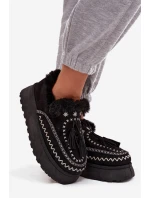 Dámské sněhule Ferayne na platformě s kožešinou a třásněmi – černé Dámské sněhule Ferayne na platformě s kožešinou a třásněmi – černé