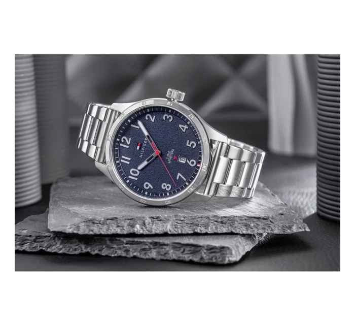 Pánské hodinky Tommy Hilfiger Forrest 1710563 + BOX Pánské hodinky Tommy Hilfiger Forrest 1710563 + BOX