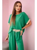 Viskózový komplet se zlatým lemováním zelený