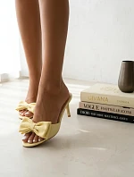Dámské sandály na jehlovém podpatku s mašlí Žluté Jelessa