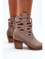 Kožené boty s výstřihy Maciejka 06412-04 Beige Kožené boty s výstřihy Maciejka 06412-04 Beige