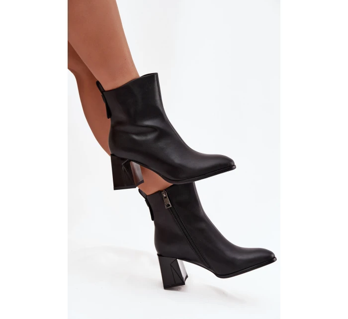 Dámské zateplené kotníkové boty na sloupku z pravé kůže – černé Vinceza Dámské zateplené kotníkové boty na sloupku z pravé kůže – černé Vinceza