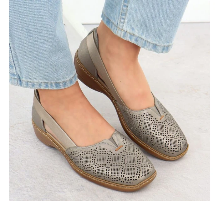 Dámská kožená prolamovaná pohodlná obuv lila Rieker 41351-90