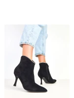 Boty na podpatku model 217908 Solea Boty na podpatku model 217908 Solea