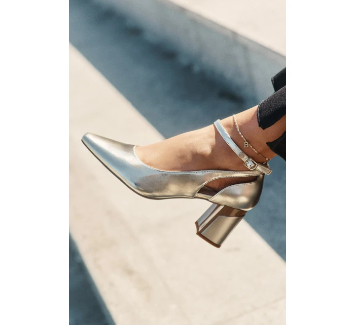 Kožené Lodičky Na Podpatku model 21694769 Zlaté - Maciejka