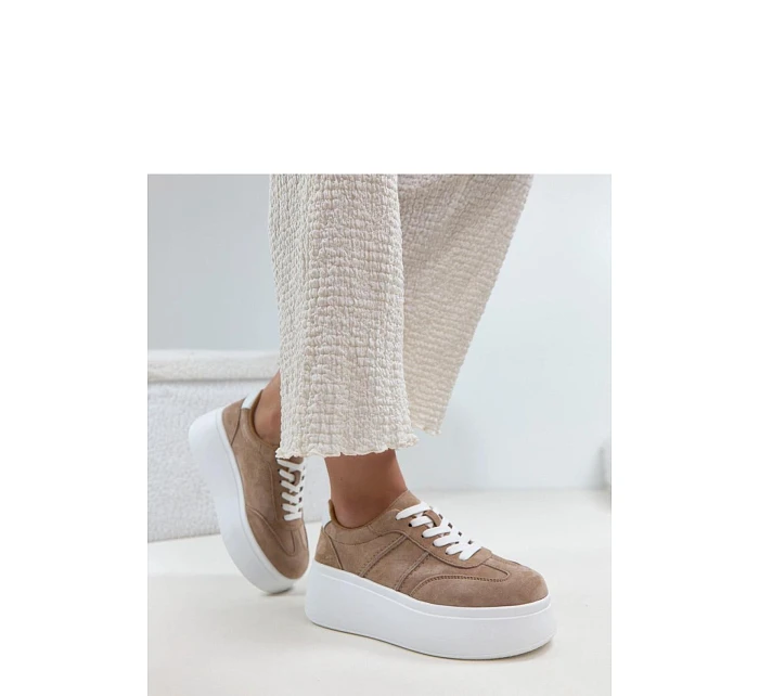 Sportovní boty na platformě model 226587 Solea